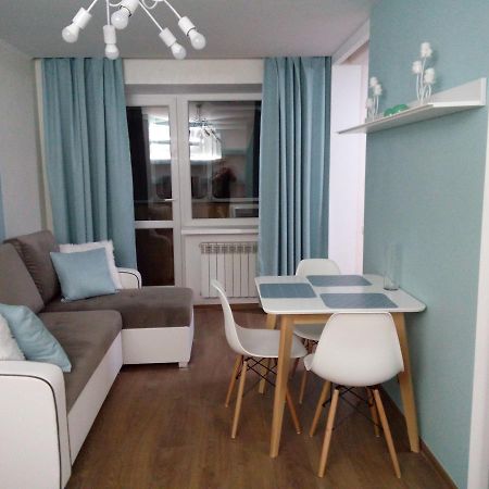 Two-Bedroom Apartment In The Center Khmelʼnytsʼkyy Exteriör bild
