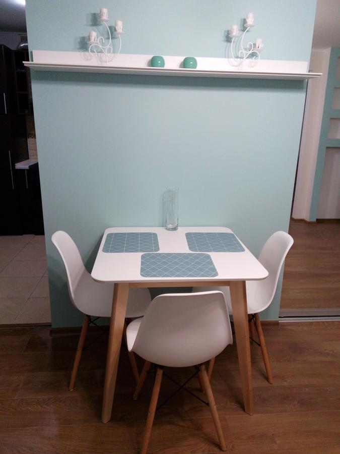 Two-Bedroom Apartment In The Center Khmelʼnytsʼkyy Exteriör bild